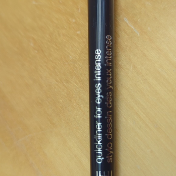 Clinique Travel Size Make Up Brand New - Picture 7 of 10